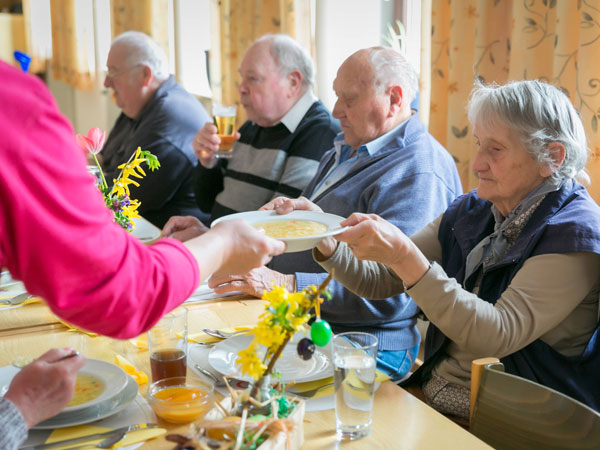 Gemeinsamer Mittagstisch