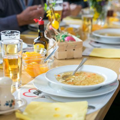 Gemeinsamer MIttagstisch